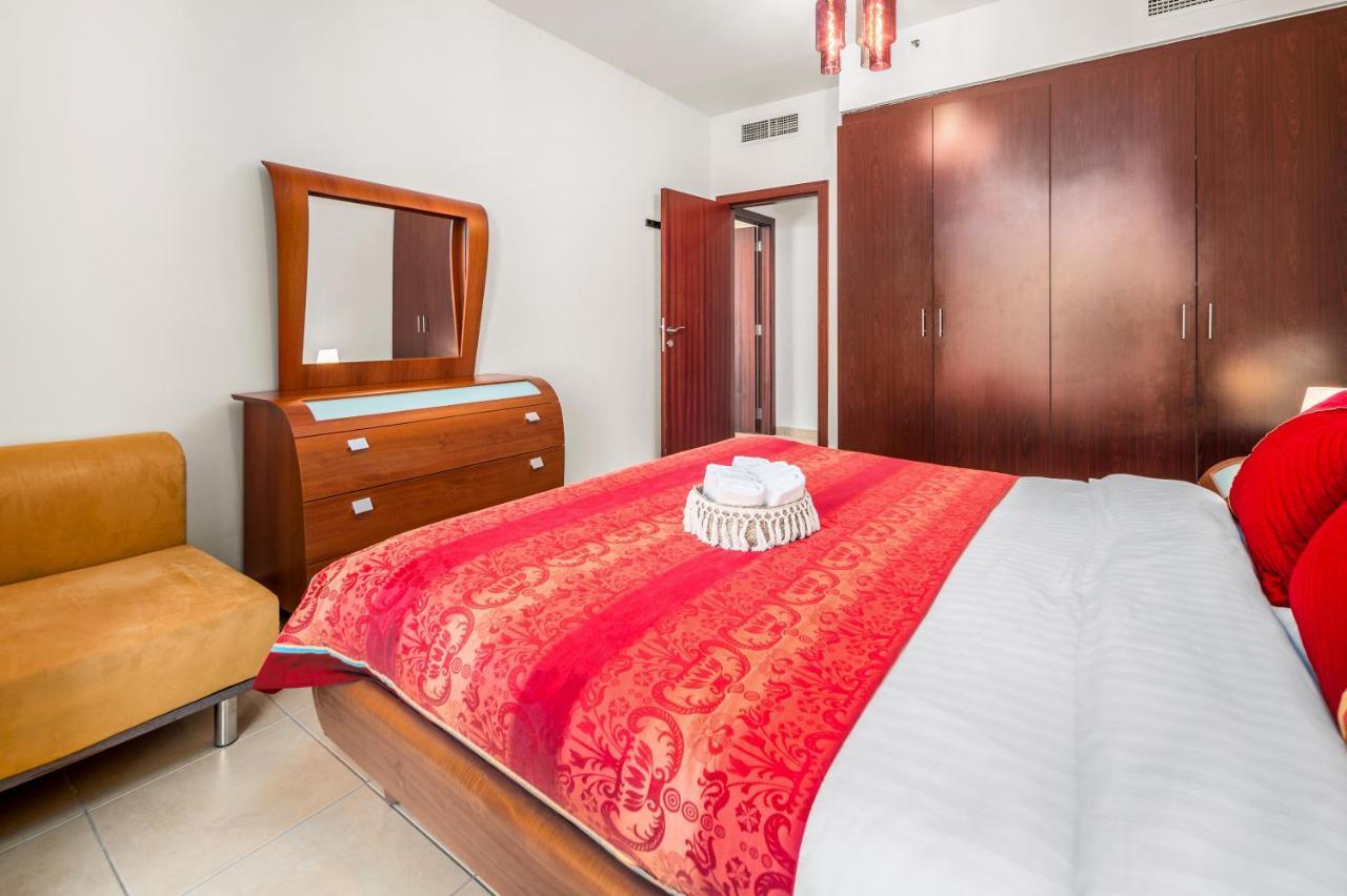 Lovely 2-Bed Condo In Jbr - 5 Mins From Beach - Palm View! Dubai Dış mekan fotoğraf