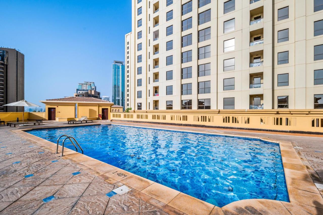 Lovely 2-Bed Condo In Jbr - 5 Mins From Beach - Palm View! Dubai Dış mekan fotoğraf