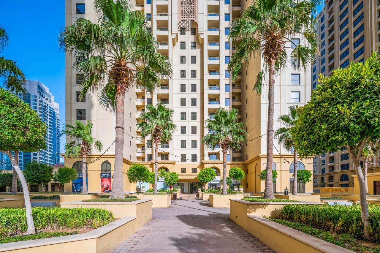Lovely 2-Bed Condo In Jbr - 5 Mins From Beach - Palm View! Dubai Dış mekan fotoğraf